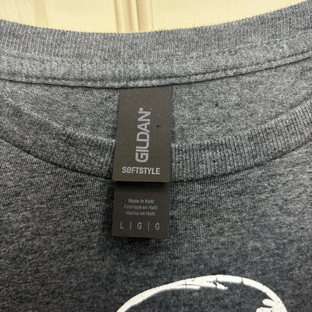 Size L Gildan Dark Gray Williamsport Graphic Tee - Picture 2 of 4